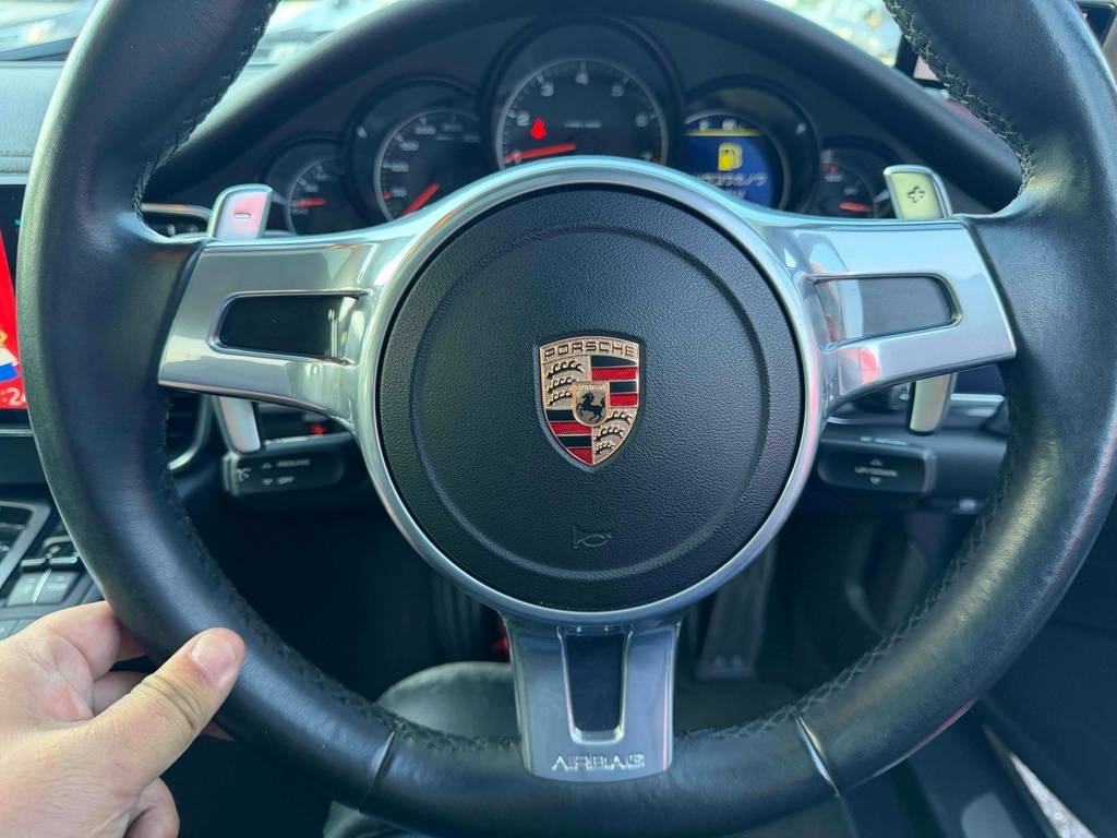 Porsche Panamera Hatchback White #12
