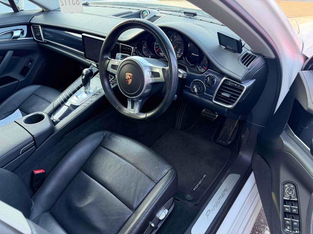 Porsche Panamera Hatchback White #11