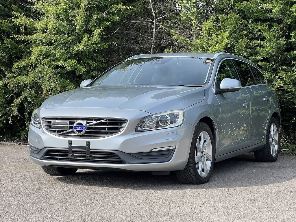 Volvo V60 T4 Se Lux Nav Silver #3