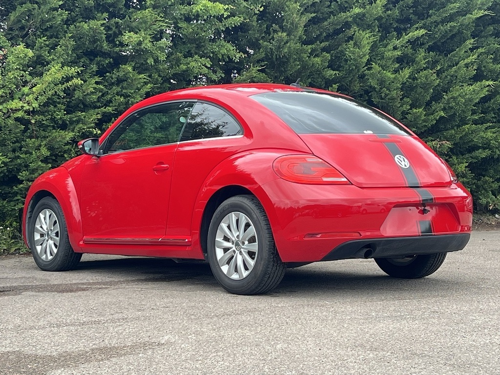 Volkswagen Beetle Design Tsi Red #6