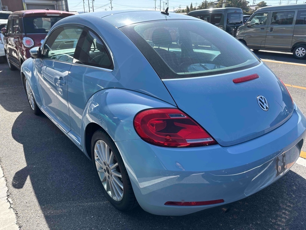 Volkswagen Beetle Design Tsi  #4