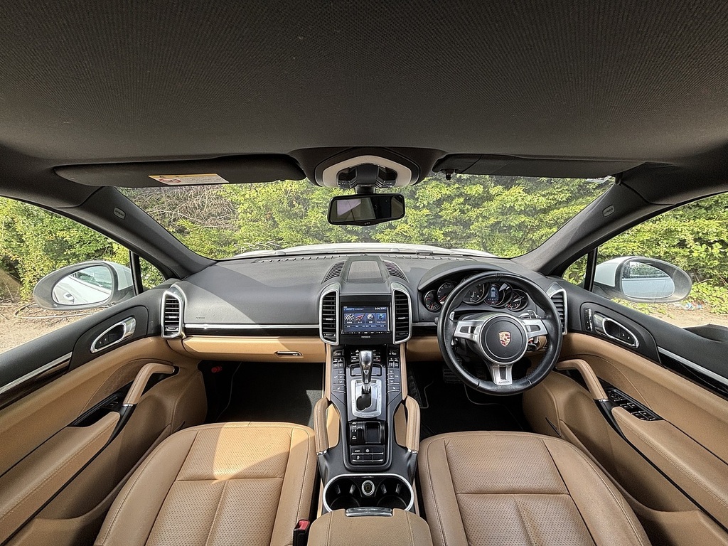 Porsche Cayenne V6 Tiptronic S White #2