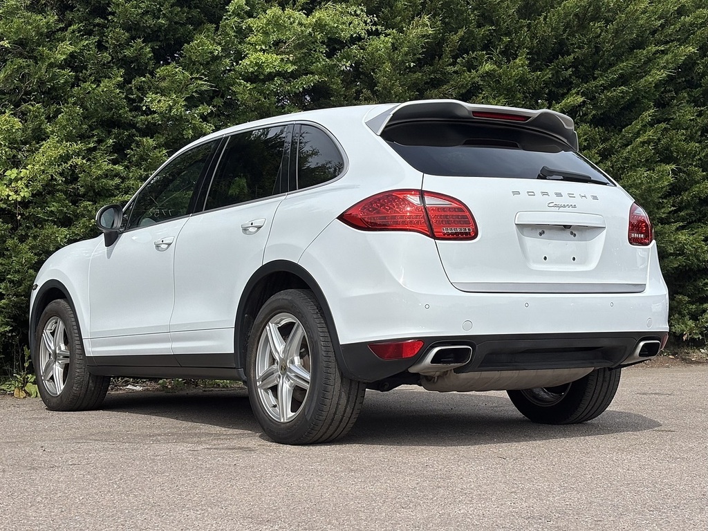 Porsche Cayenne V6 Tiptronic S White #6