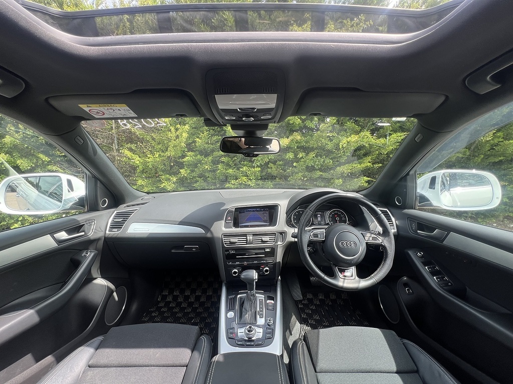 Audi Q5 Tfsi Quattro S Line Competition Plus #2
