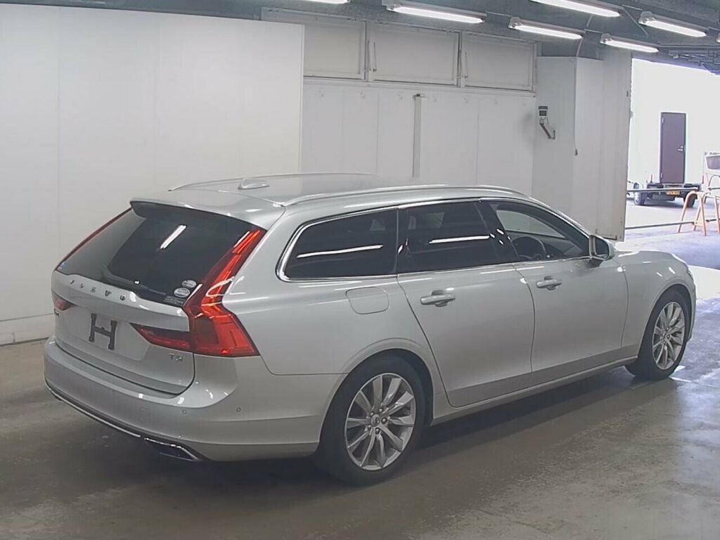Volvo V90 T5 Momentum  #5