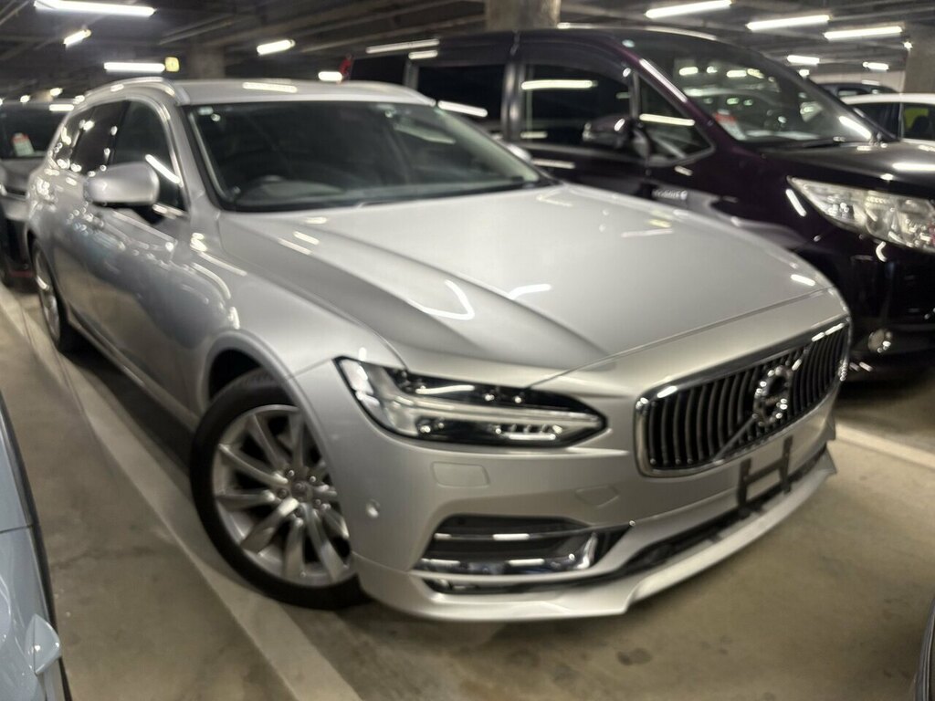 Volvo V90 T5 Momentum  #2