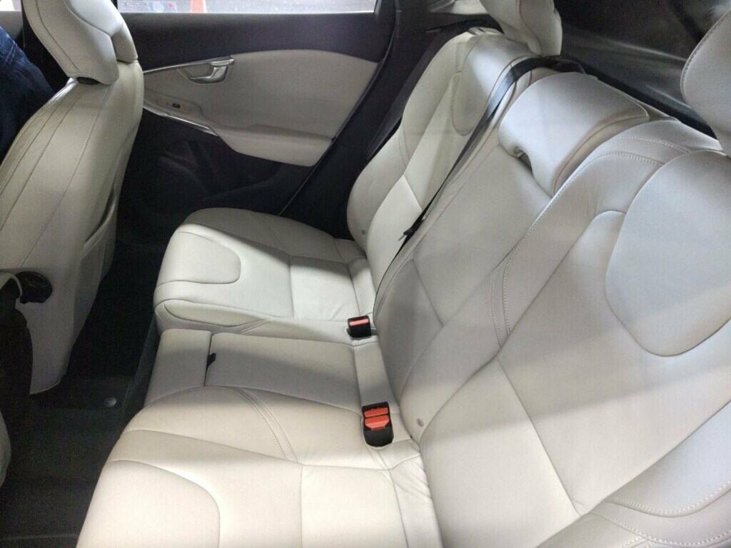 Volvo V40 D2 R Design Blue #11