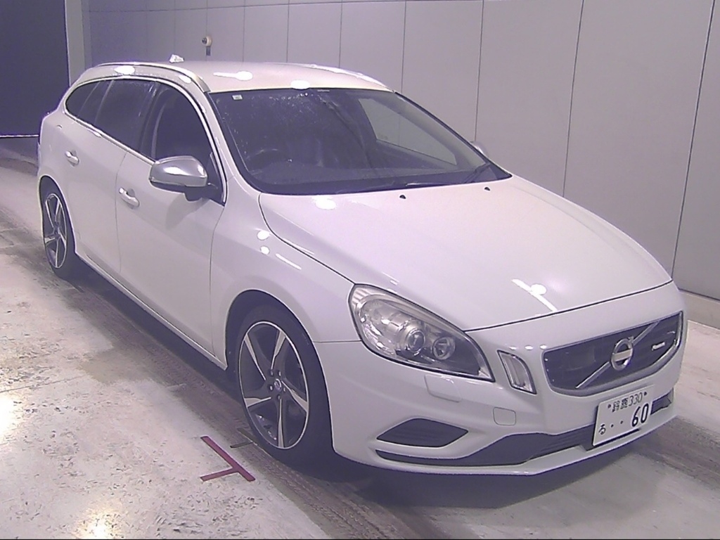 Volvo V60 T5 R-design 
