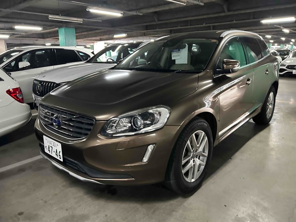 Volvo XC60 D4 190 R Design Lux Nav Awd Geartronic Red #3