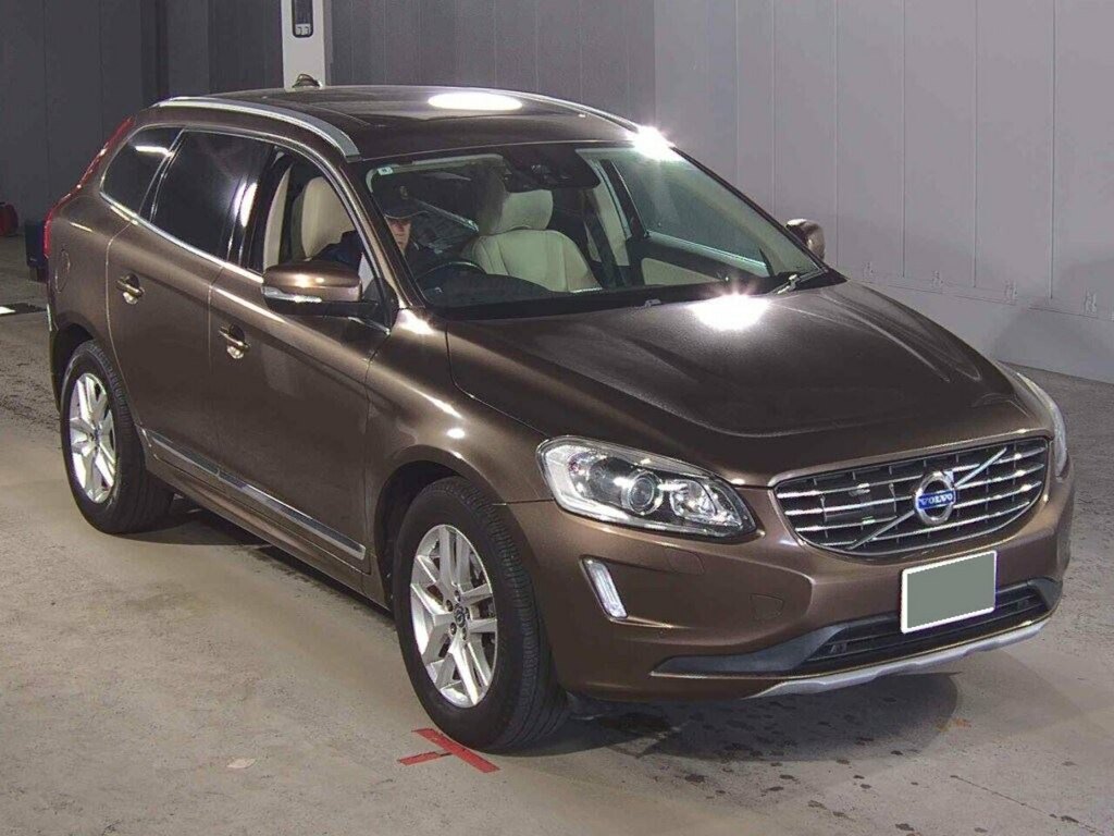 Volvo XC60 D4 190 R Design Lux Nav Awd Geartronic Red #1