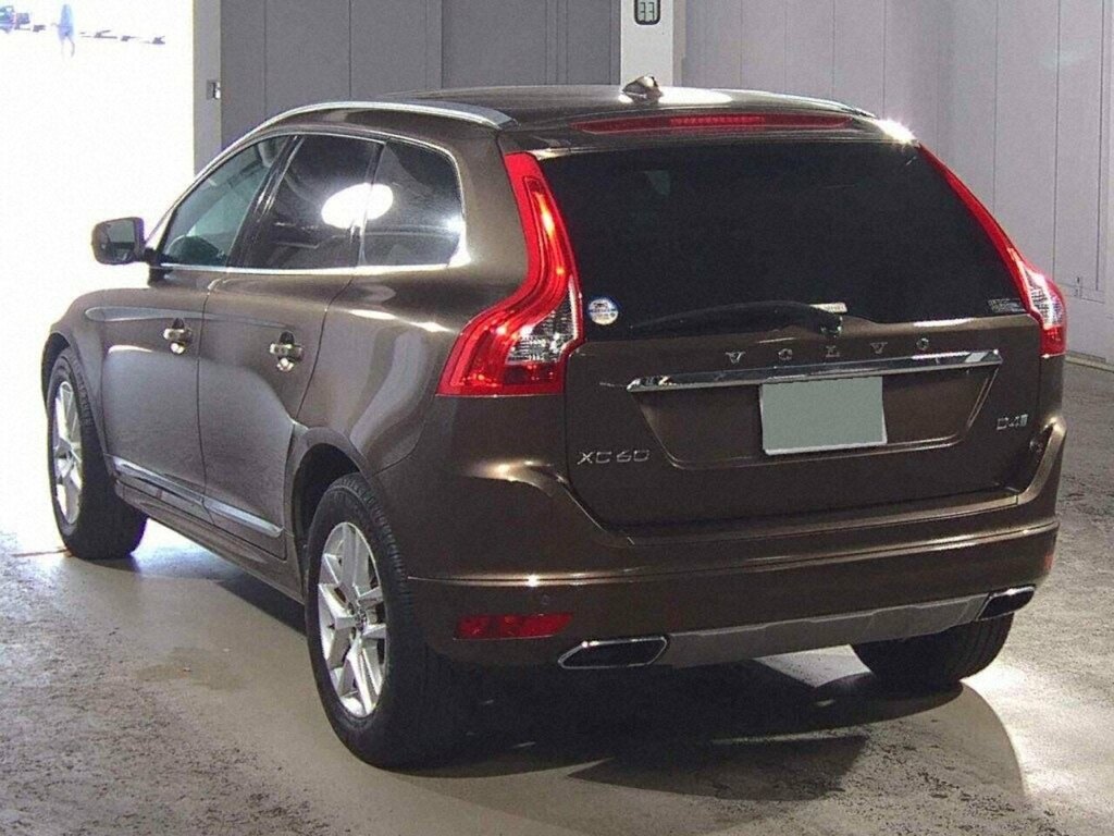 Volvo XC60 D4 190 R Design Lux Nav Awd Geartronic Red #4