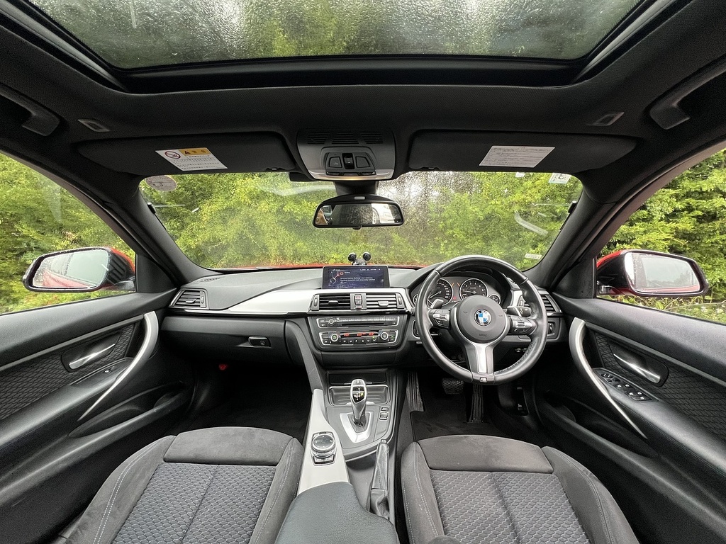 BMW 3 Series 320I M Sport Touring Red #2