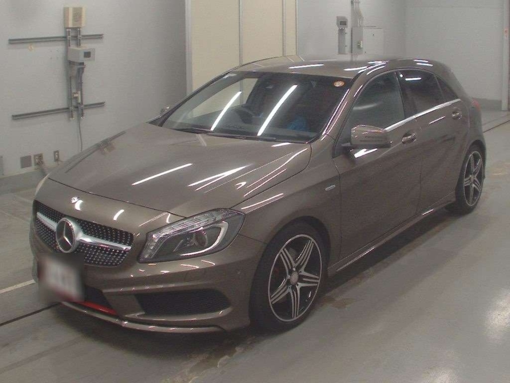 Mercedes-Benz A Class A250 Amg Sport 4Matic  #3