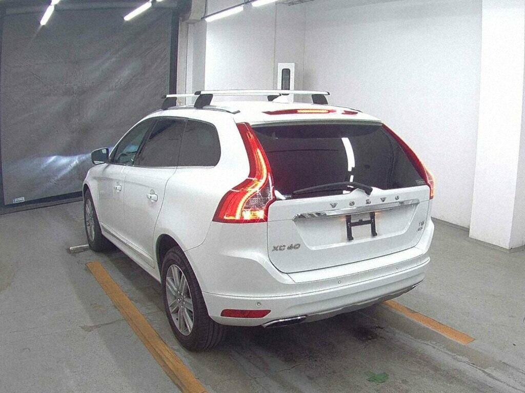 Volvo XC60 T5 Se #4