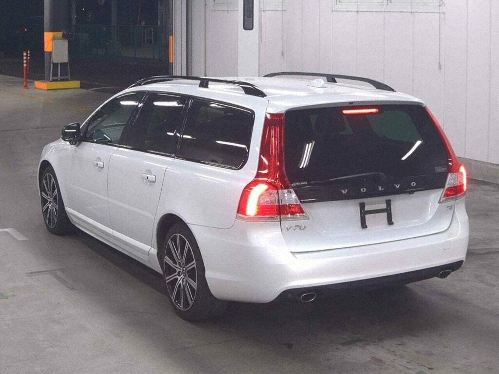 Volvo V70 T5 Dynamic Edition  #4
