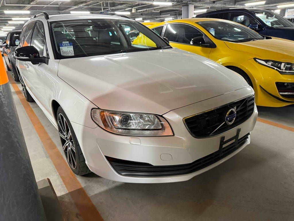 Volvo V70 T5 Dynamic Edition  #2