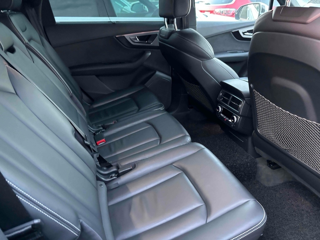 Audi Q7 Tfsi Quattro Se #4