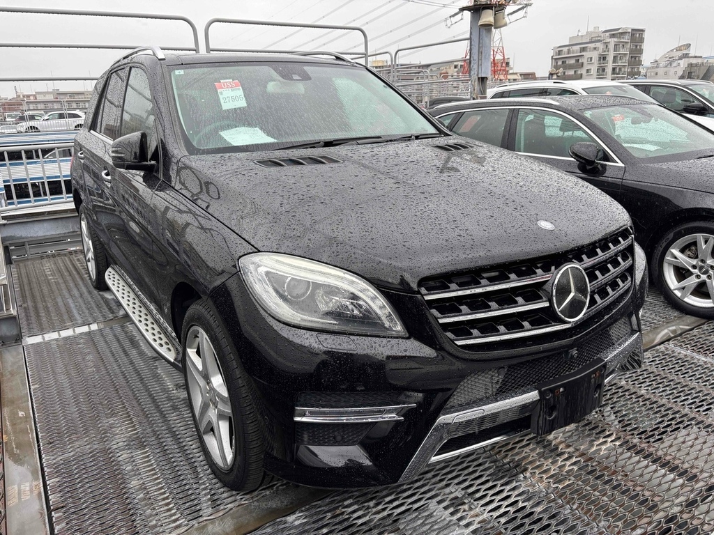 Mercedes-Benz M Class Ml350 Bluetec Se  #2