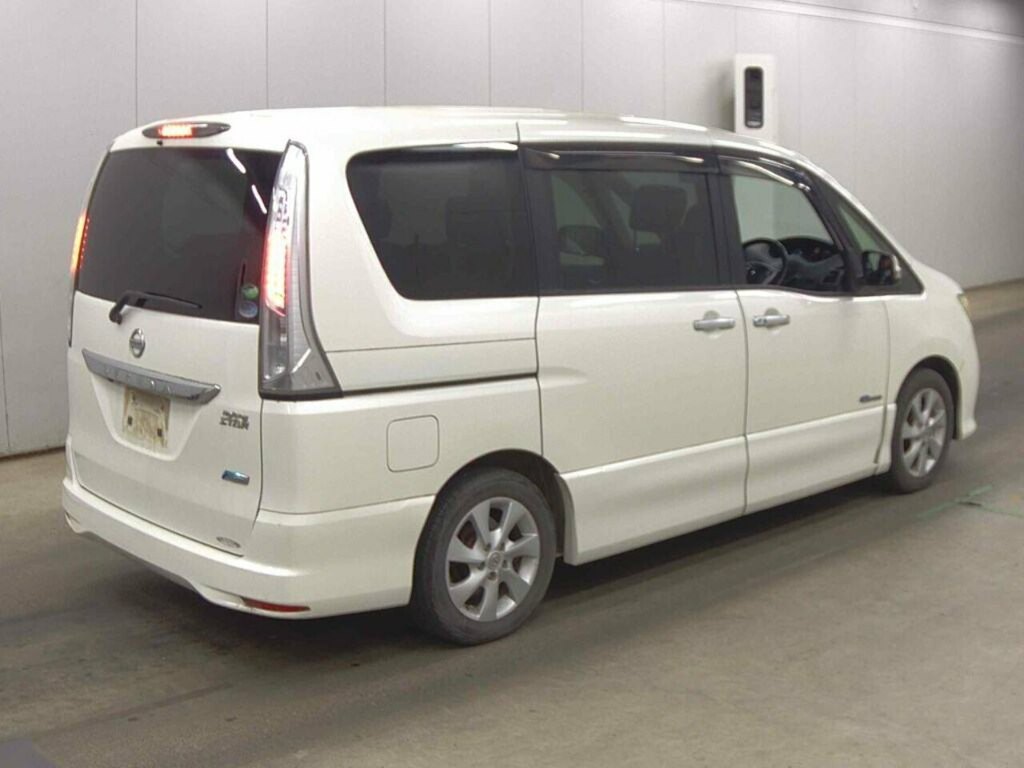 Nissan Serena Highway Star S-hybrid #4