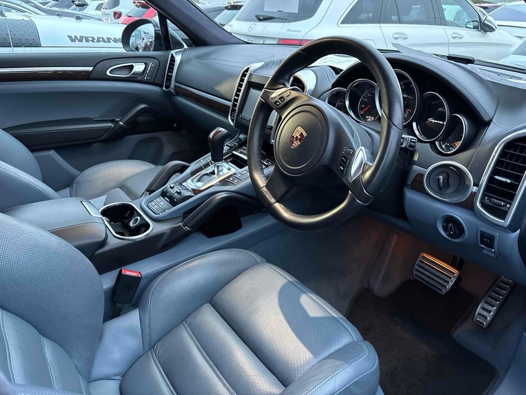 Porsche Cayenne 3.0D V6 Tiptronic  #8