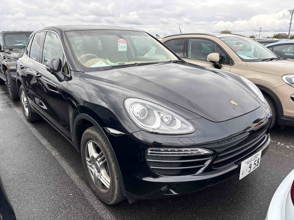 Porsche Cayenne Platinum Edition  #2