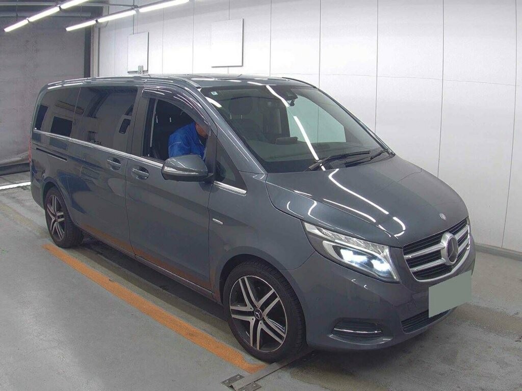Mercedes-Benz V Class V220 D Avantgarde Long