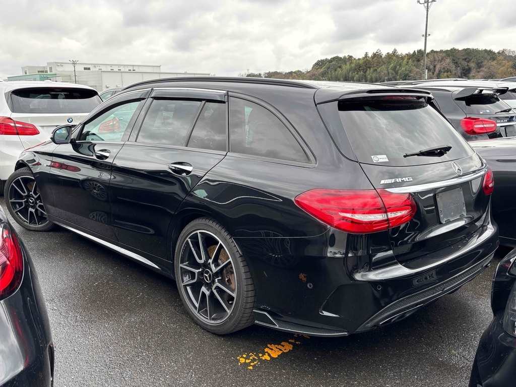 Mercedes-Benz C Class Amg C 43 4Matic  #3