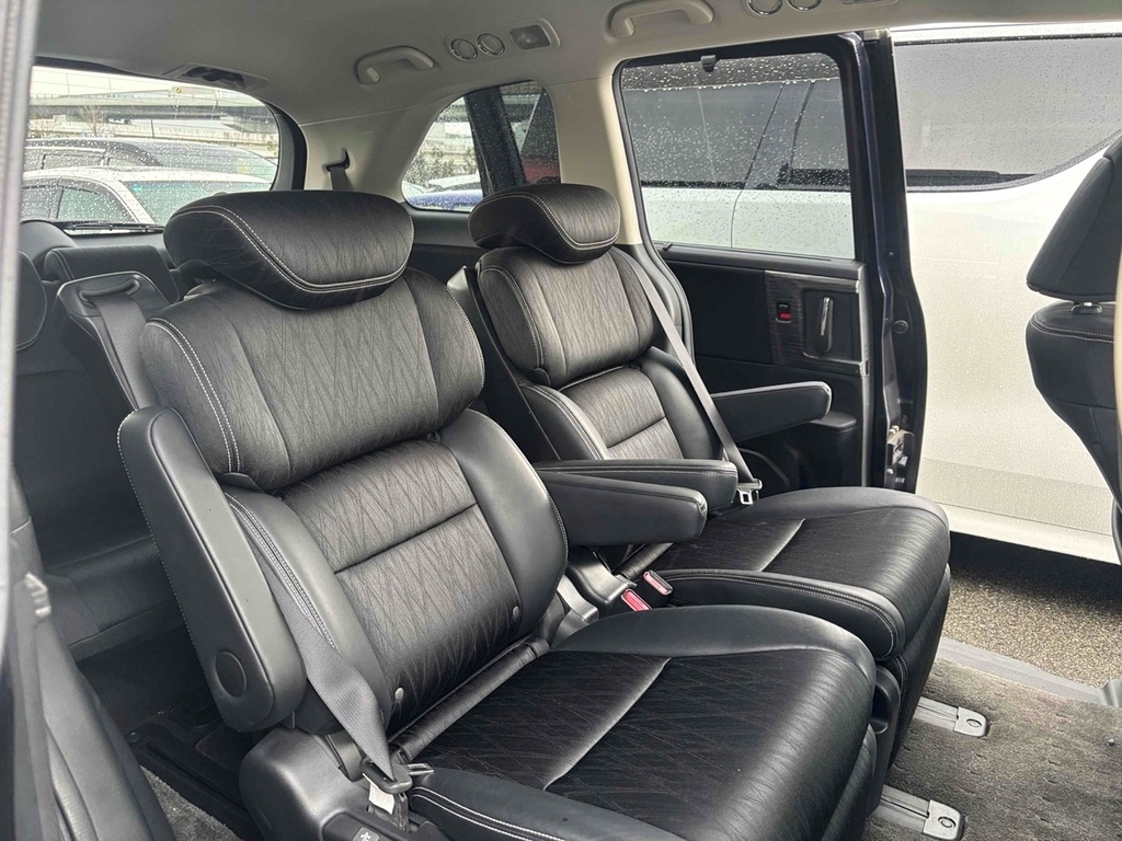 Honda Odyssey 2.4 Absolute Ex Black #6