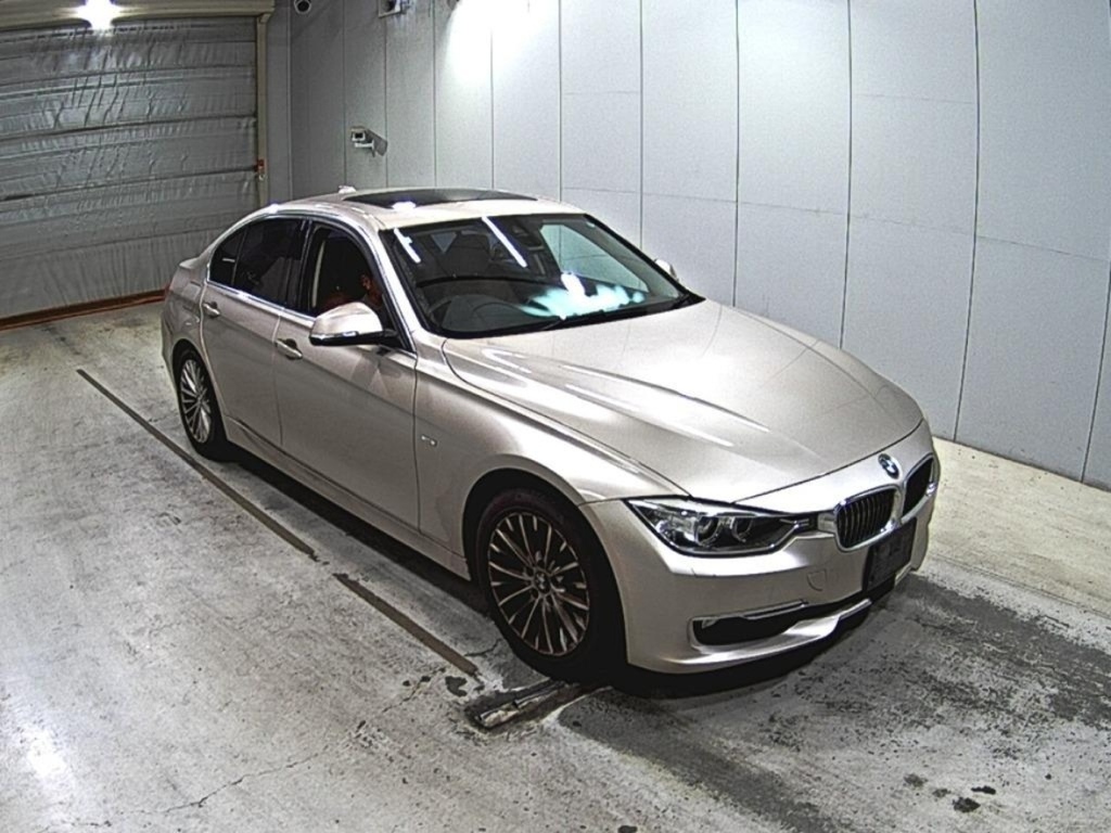 BMW 3 Series 320D Luxury