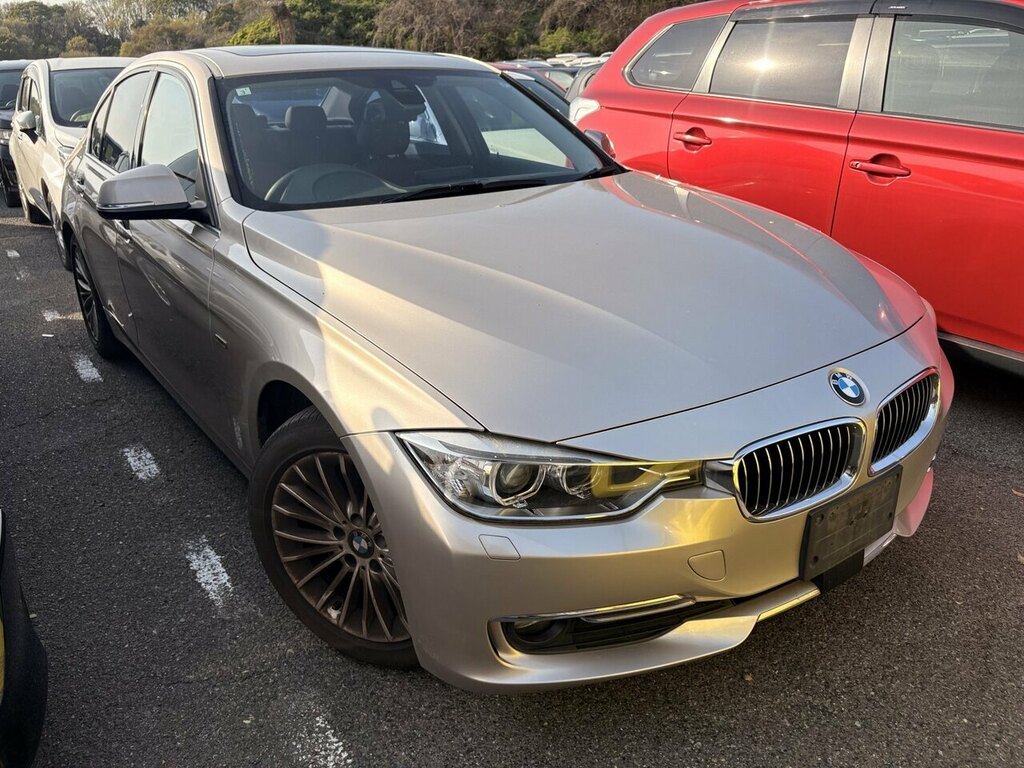 BMW 3 Series 320D Luxury   #2