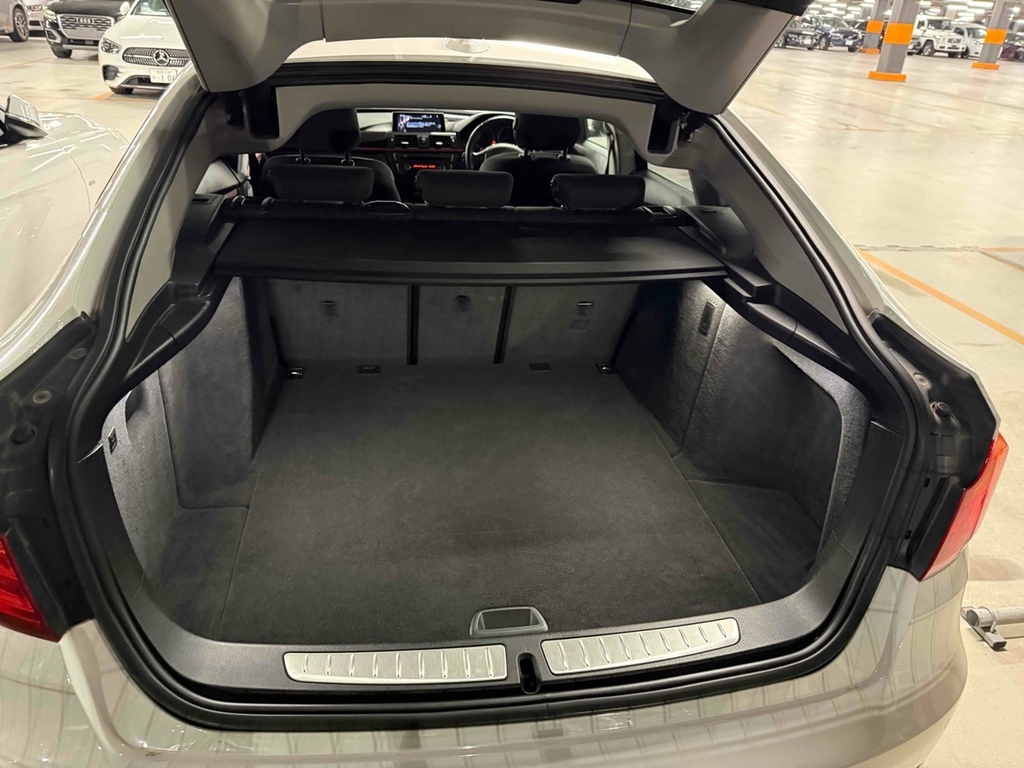 BMW 3 Series Gran Turismo 320I Sport Gran Turismo #6