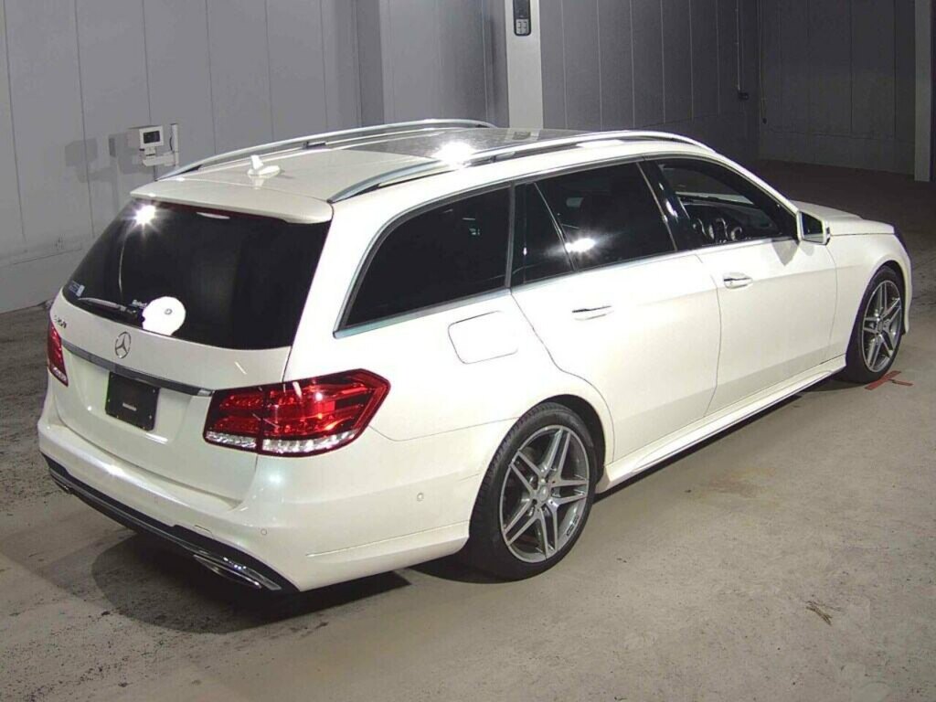 Mercedes-Benz E Class E250 Avantgarde White #6