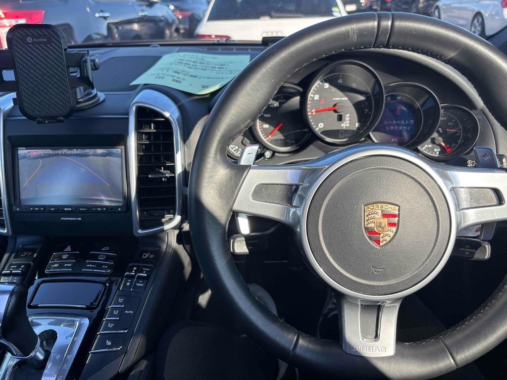 Porsche Cayenne #8