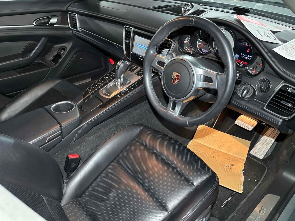 Porsche Panamera Hatchback Grey #11