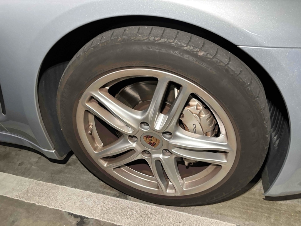 Porsche Panamera Hatchback Grey #19