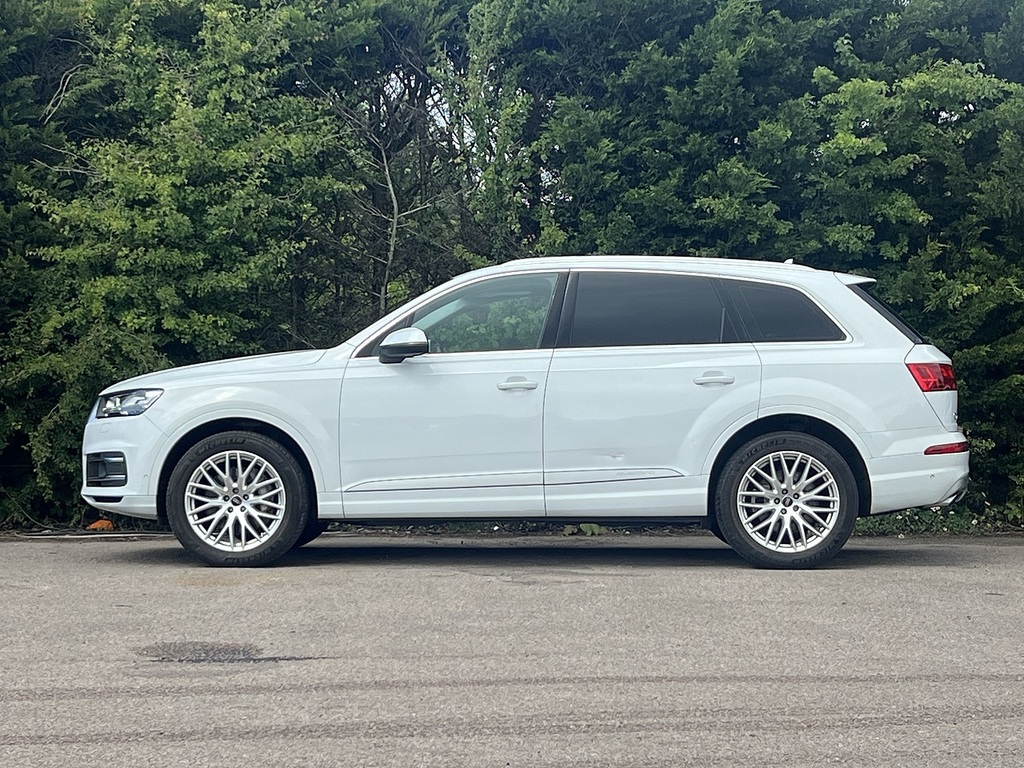 Audi Q7 Tfsi Quattro White #5