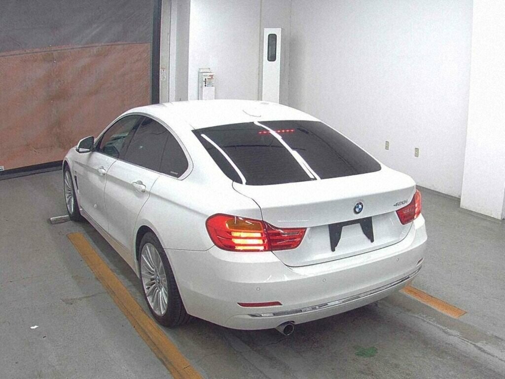 BMW 4 Series Gran Coupe Hatchback White #3