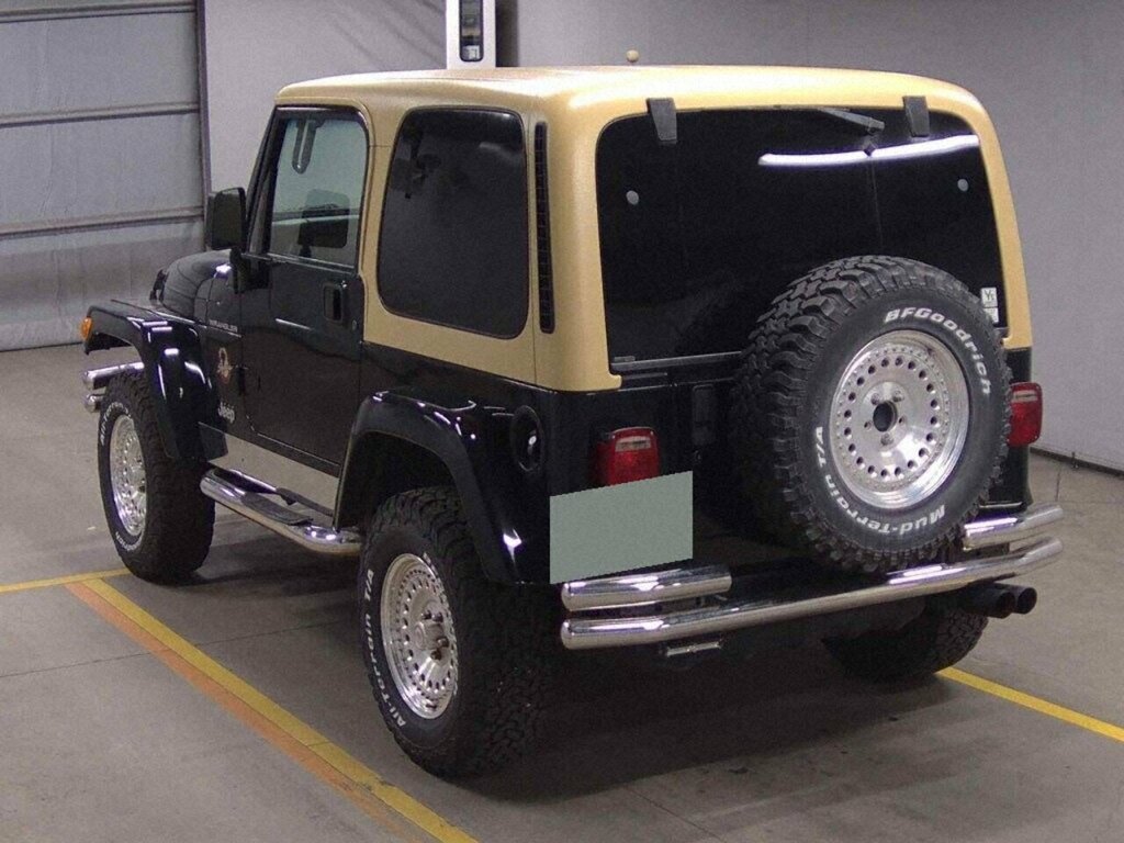 Jeep Wrangler Sahara #3