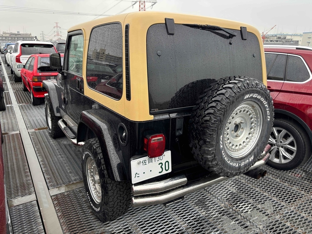 Jeep Wrangler Sahara #4