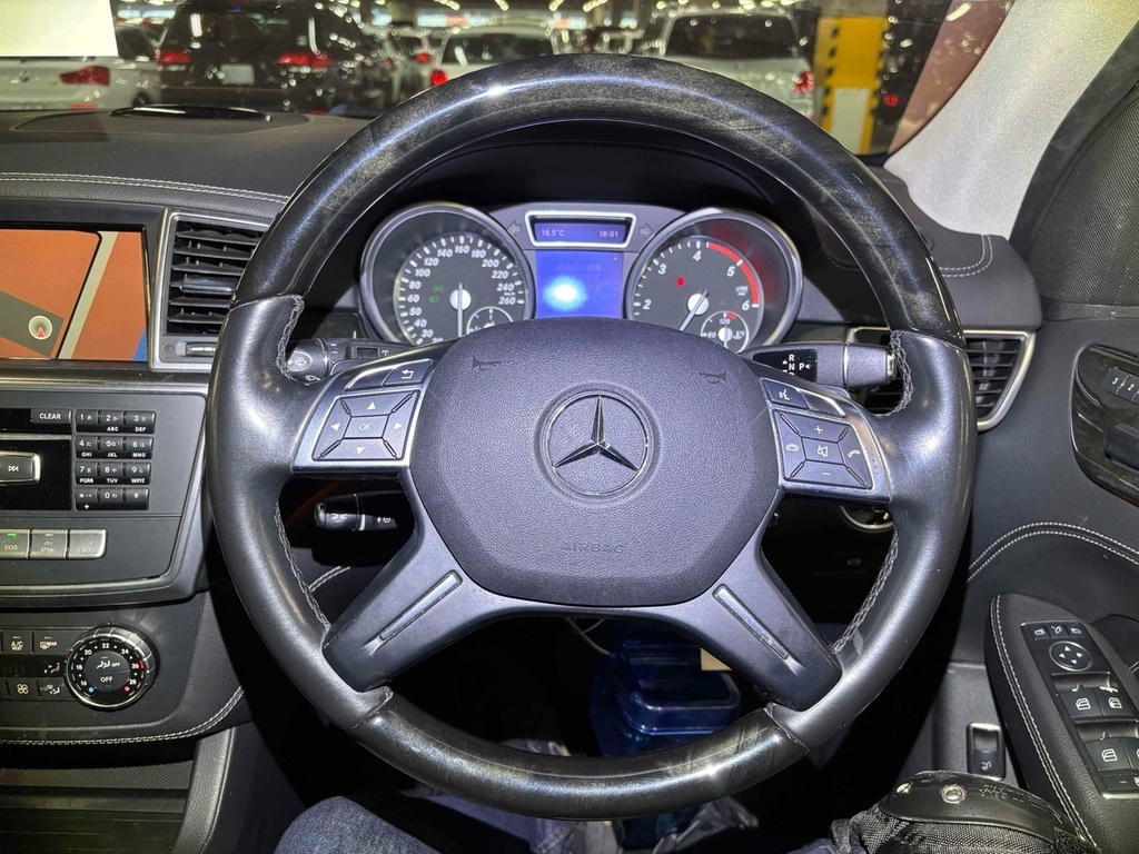 Mercedes-Benz GL Class Gl63 Amg Black #9
