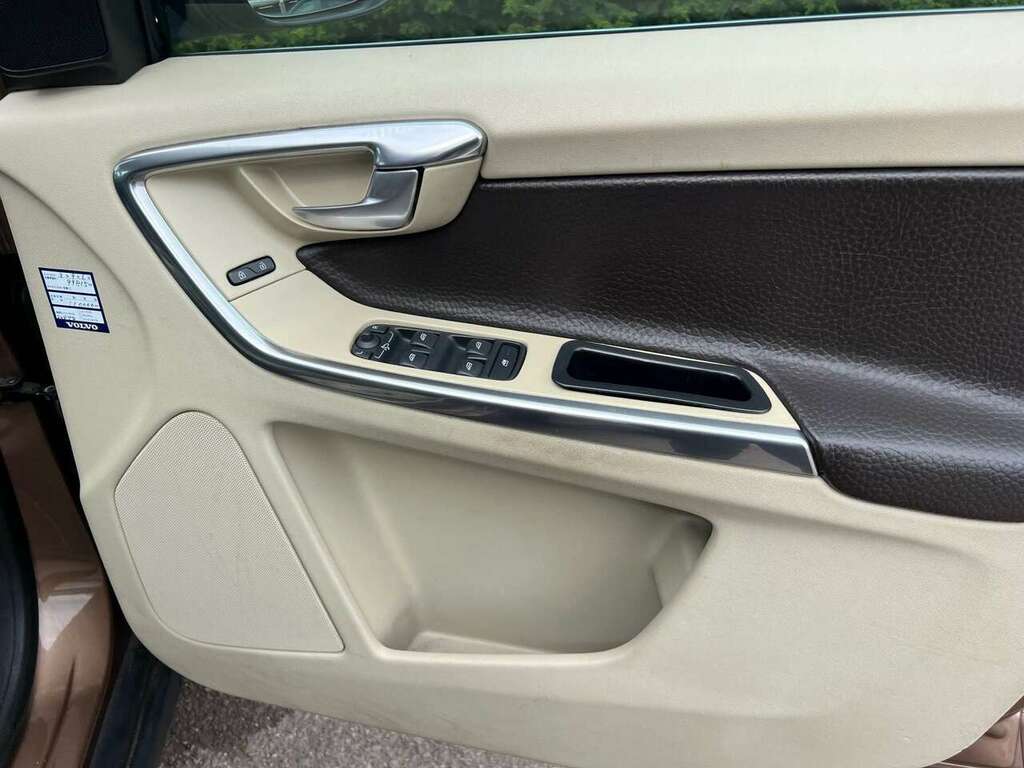 Volvo XC60 2.4L Se Lux Nav Grey #12
