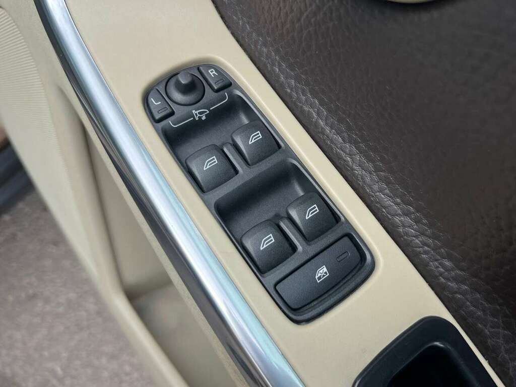 Volvo XC60 2.4L Se Lux Nav Grey #13