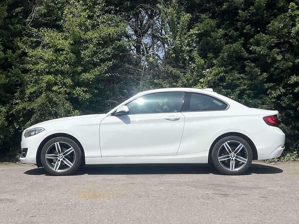 BMW 2 Series 218I Sport White #5