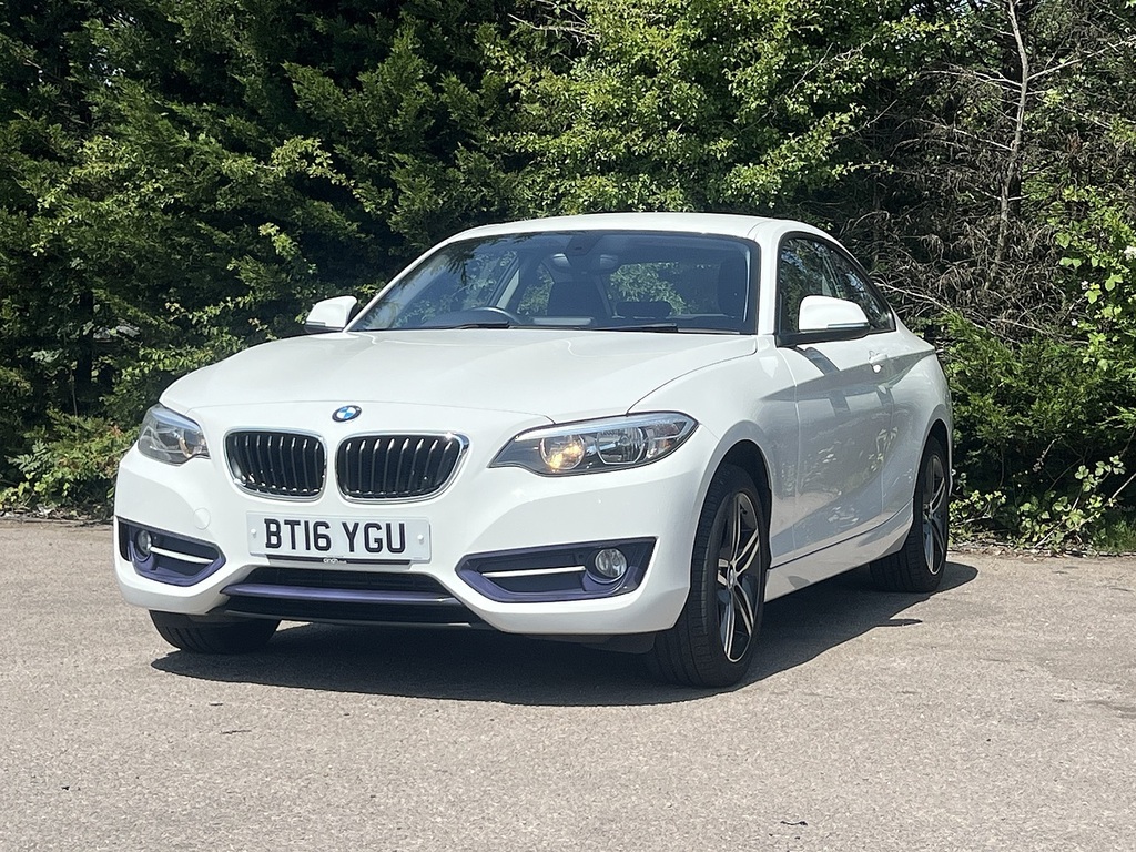 BMW 2 Series 218I Sport White #3