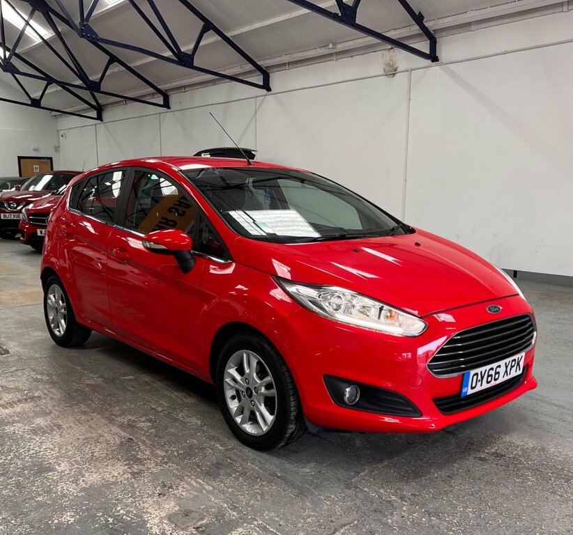 Ford Fiesta 1L Zetec OY66XPK Red #4