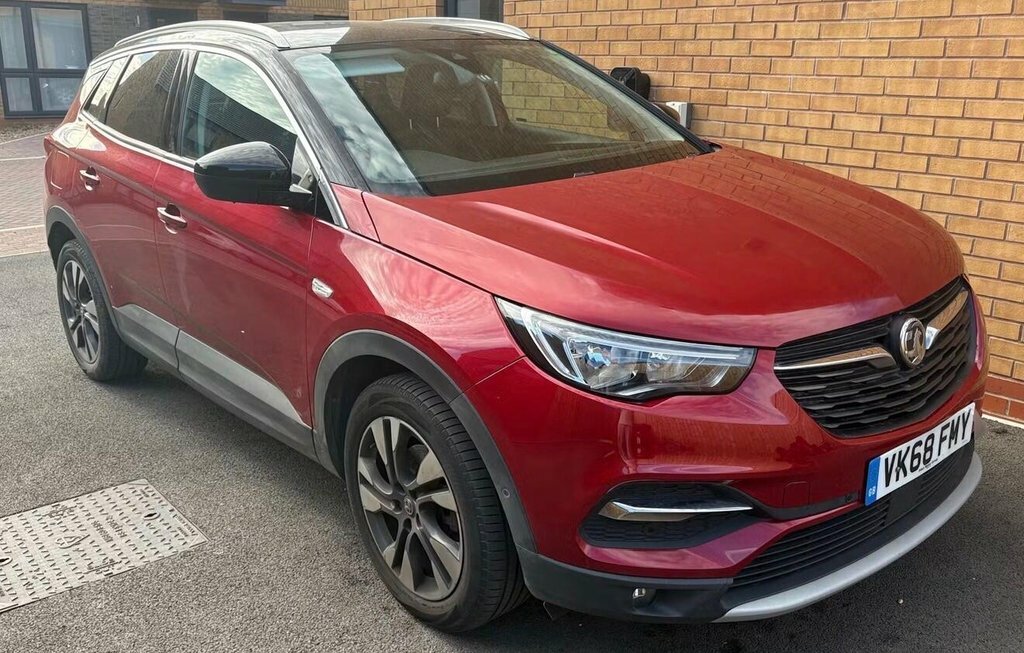 Vauxhall Grandland X 1.2 Se Ss 129 Bhp Red #1