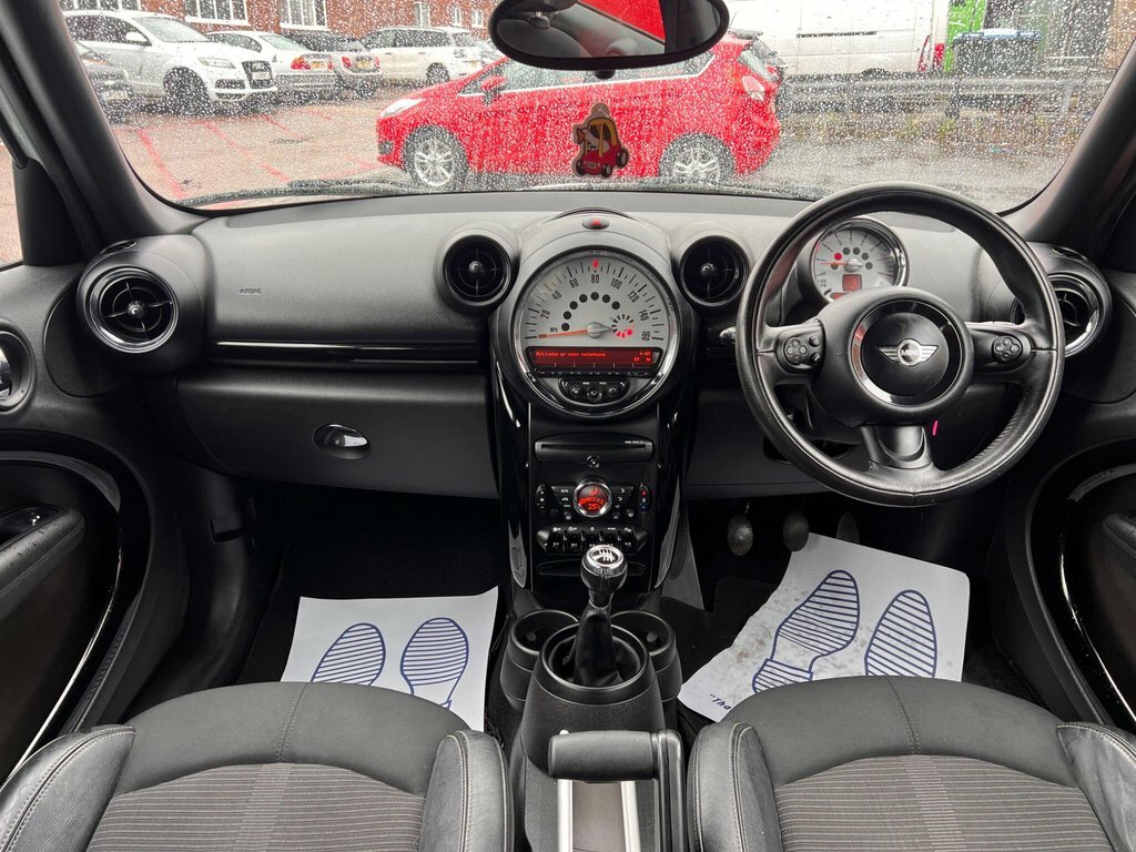Mini Countryman 1.6L Cooper White #2