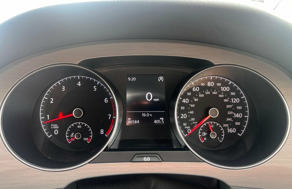 Volkswagen Golf SV Silver #30