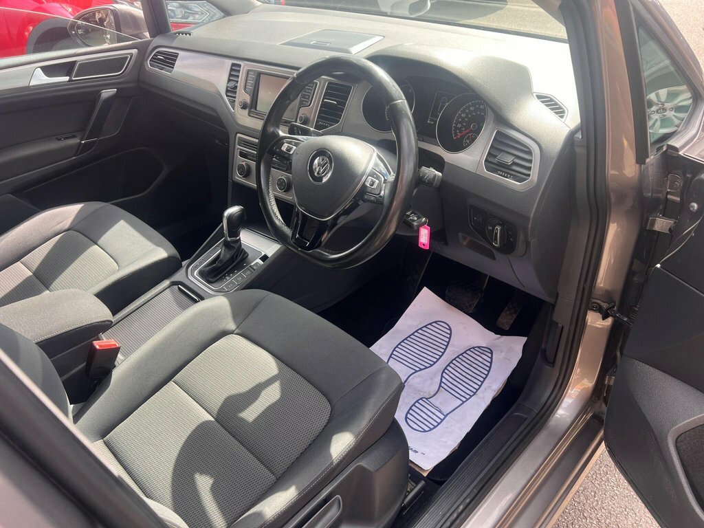 Volkswagen Golf SV Silver #11