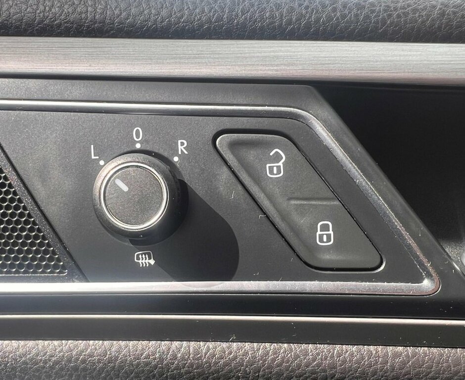 Volkswagen Golf SV Silver #28